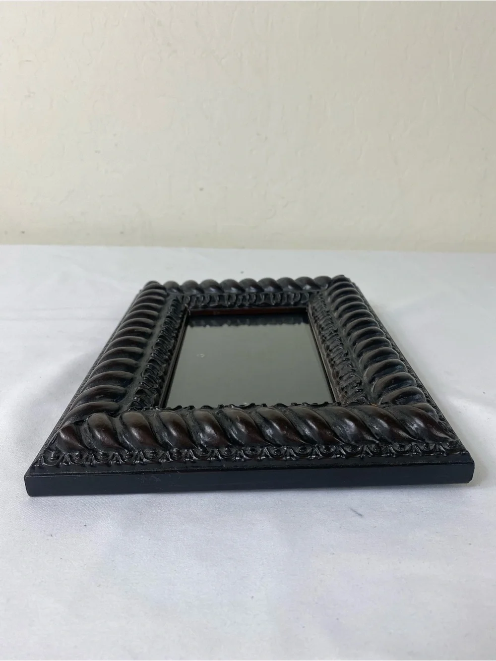 Ornate Dark Brown Rope-Edge Photo Frame
